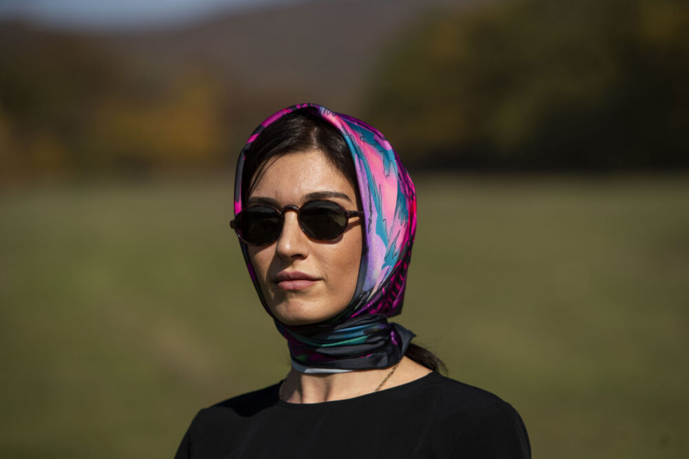 აბრეშუმის თავსაბურავი Fall - Image 2