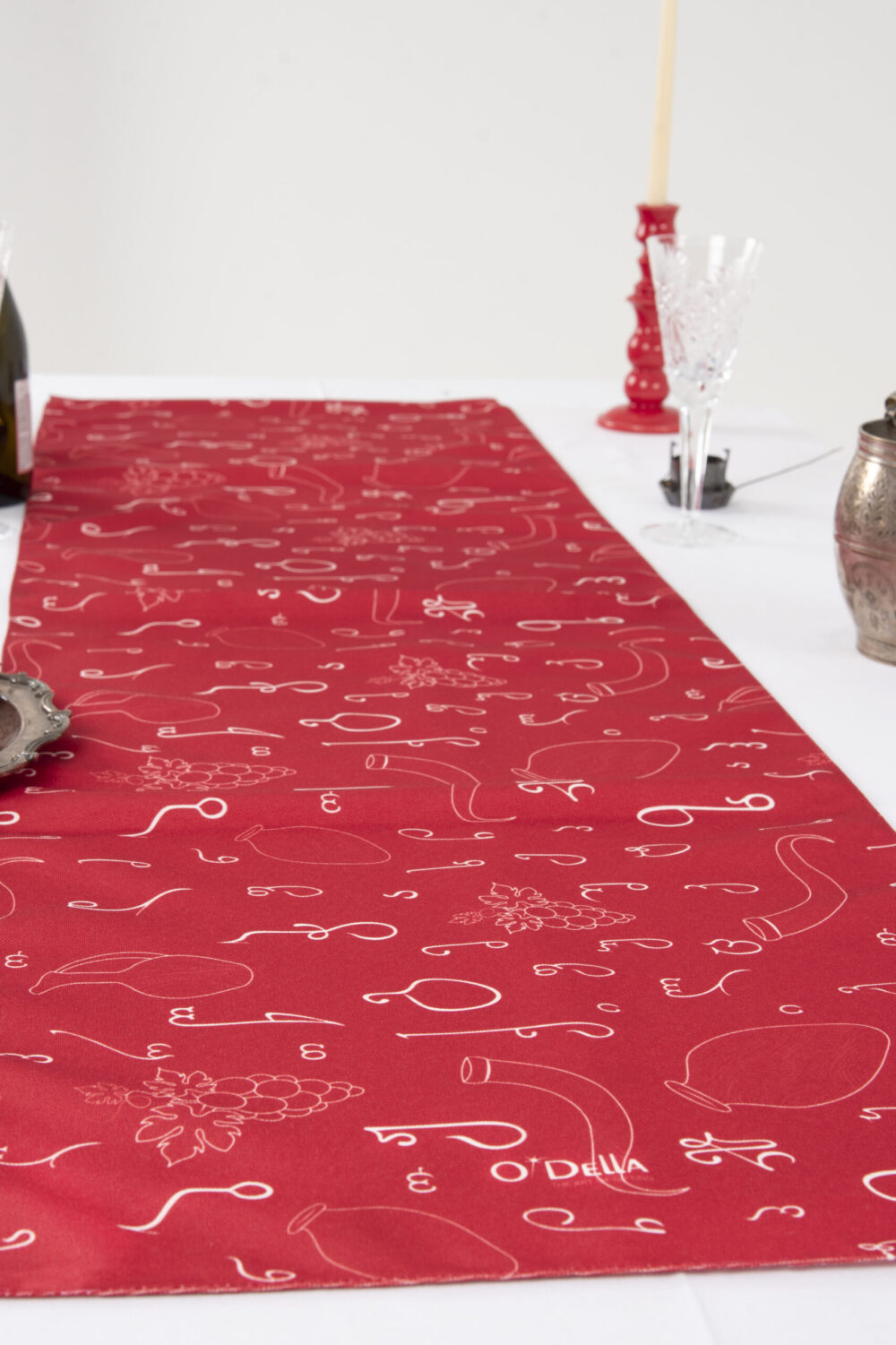 Table Runner Origin Red